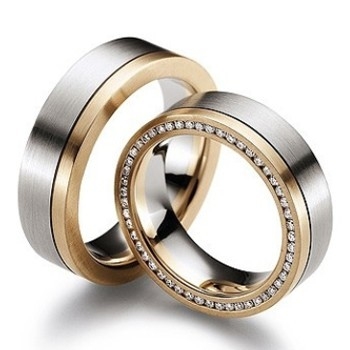 Classic Men's Titanium Jewelry With IP Gold Plated Zircon Titanium Wedding Rings