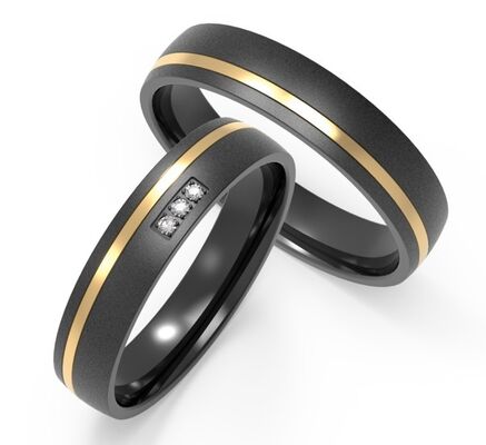 Harga yang bagus Titanium Hitam Kubic Zirconia Ring Set Dipuluskan Dengan Dua Nada IP Emas on line