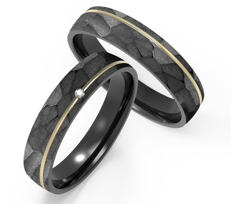 Imitation Stone Pattern Black Titanium Metal Jewelry With K Gold Zircon Couple Ring
