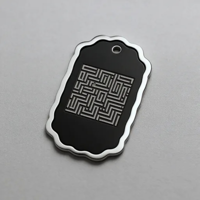 Goede prijs. Versatile Men's Pendant: Lightweight metal,black accent,day to night use online