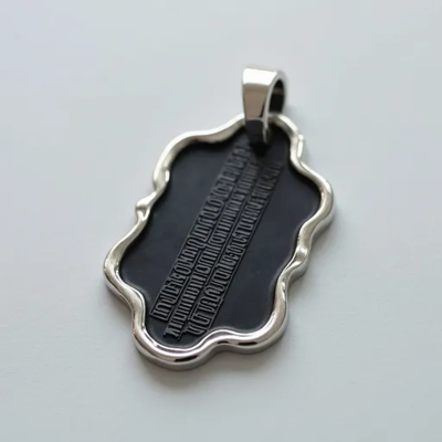 Goede prijs. Edgy Men's Pendant:Angular metal + smooth black,for fashion forward men. online